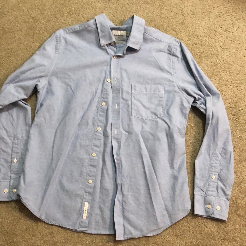 Light Blue Standard Style Dress Shirt